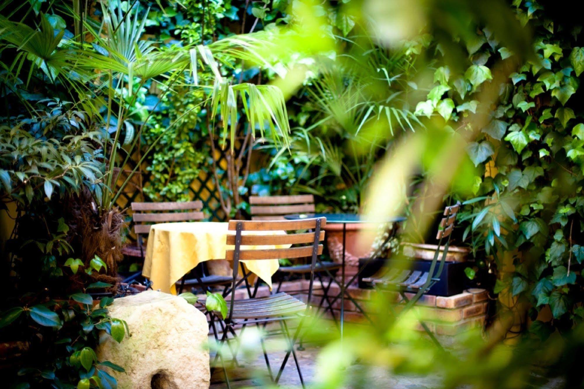 De La Tulipe 3* Paris